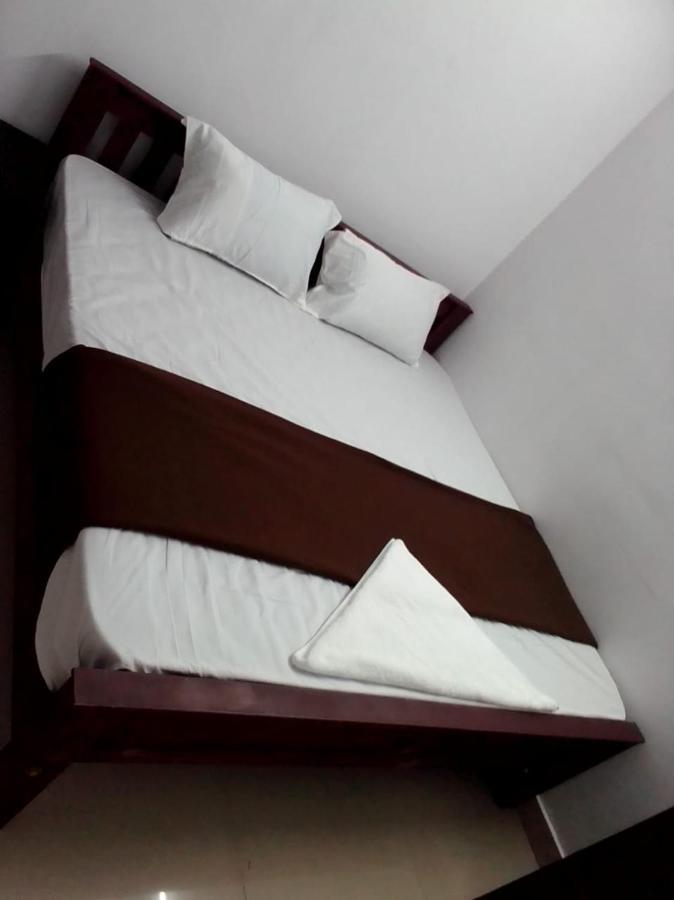 Hotel Emirates Residency à Pudunagaram Extérieur photo